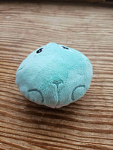 Load image into Gallery viewer, Seafoam White Treefrog Plop Frogs