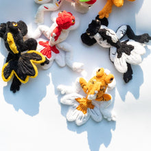 Load image into Gallery viewer, Bubble Head Pond Hopper