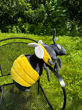 Load image into Gallery viewer, The XXL Bee (Lower Grade)
