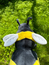 Load image into Gallery viewer, The XXL Bee (Lower Grade)