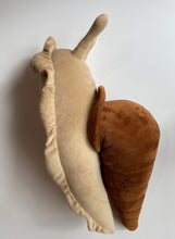 Load image into Gallery viewer, Mega Snail (Lower Grade)