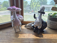 Load image into Gallery viewer, Inky and Pinky Mushlings
